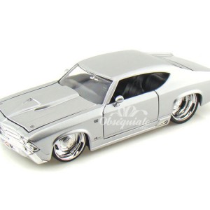 1969 Chevy Chevelle SS. Escala 1:24