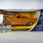 Chevy Cheyenne 1972 naranja. Escala 1:24