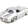 Chevy Corvette Sting Ray 1963 plata. Escala 1:24