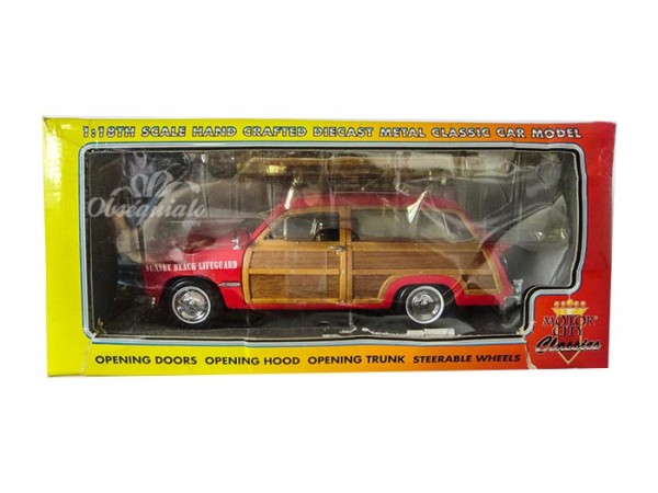 Ford Woody Station Wagon 1949 rojo. Escala 1:18