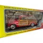 Ford Woody Station Wagon 1949 rojo. Escala 1:18