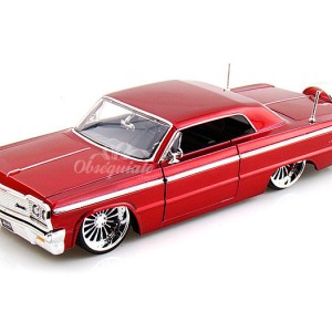 1964 Chevy Impala. Escala 1:24