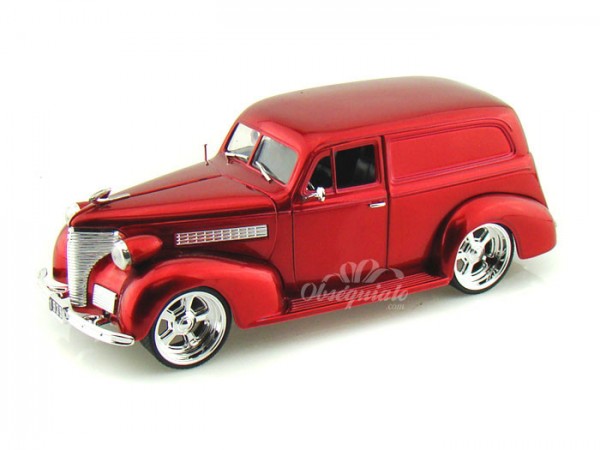 Chevy Sedan Delivery 1939 rojo. Escala 1:24