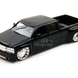 1999 Chevy Silverado Dooley. Escala 1:24