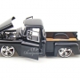 Chevy Stepside Pickup 1955 negro. Escala 1:24