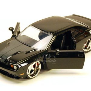 2008 Dodge Challenger SRT8. Escala 1:24