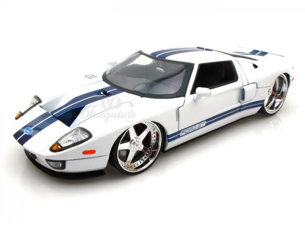 Ford GT 2005 blanco con rayas azules. Escala 1:24