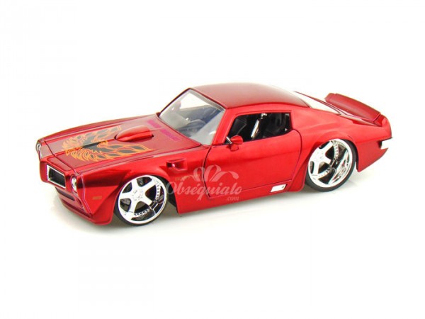 Pontiac Trans AM 1972 rojo. Escala 1:24