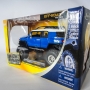 Toyota FJ Cruiser 2007 azul. Escala 1:24