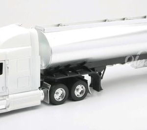 Trailer Peterbilt Oil Tanker. Escala 1:32