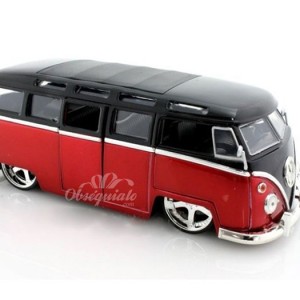 1962 Volkswagen Bus. Escala 1:24