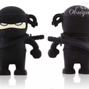 Memoria USB en forma de guerrero ninja